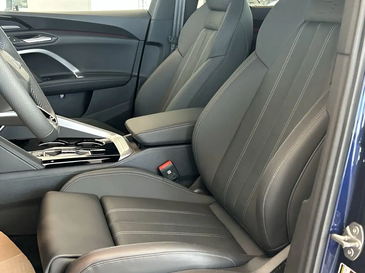 Audi Q5 снимка Audi Q5