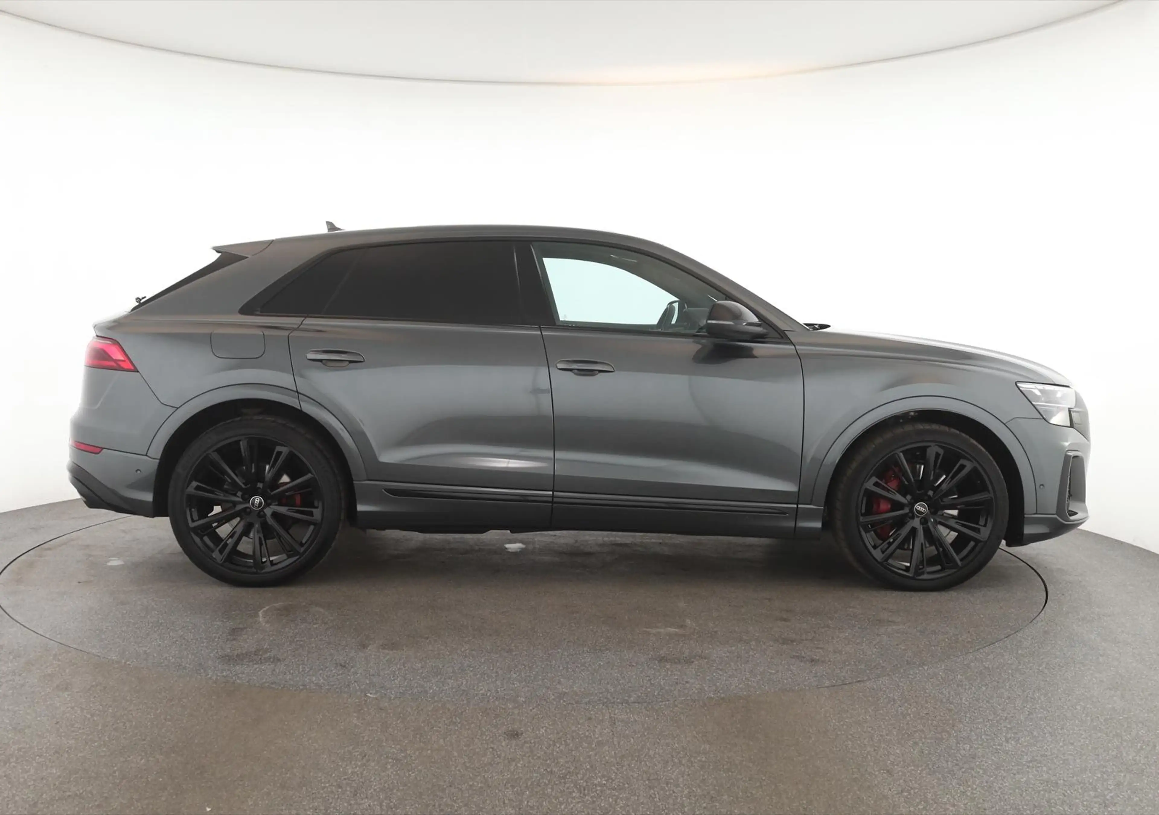 Audi SQ8 TFSI Facelift Leder Matrix Pano BangO ACC 23 — photo 4