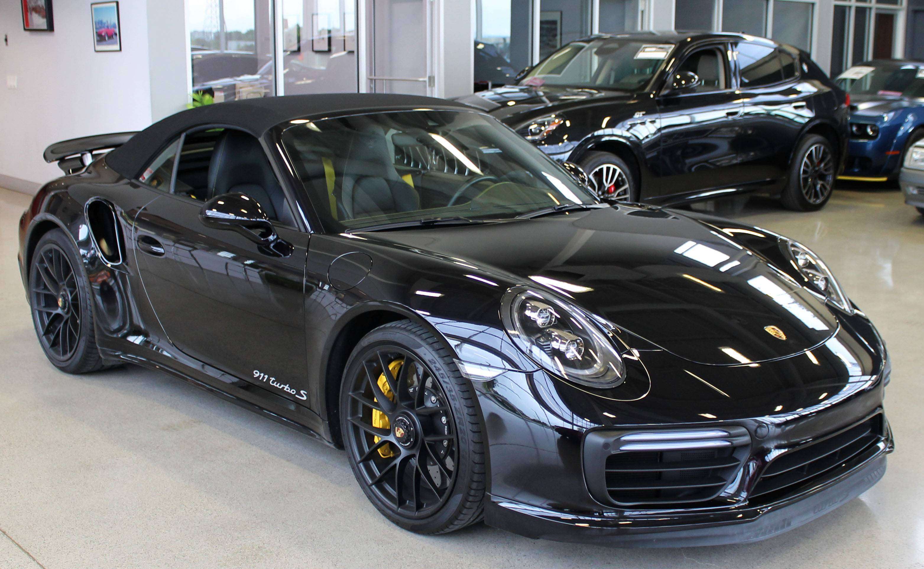 2019 Porsche 911 Turbo S Cabriolet