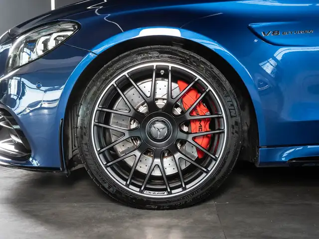 Mercedes-Benz C Class view 4