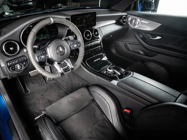 Mercedes-Benz C Class view 11