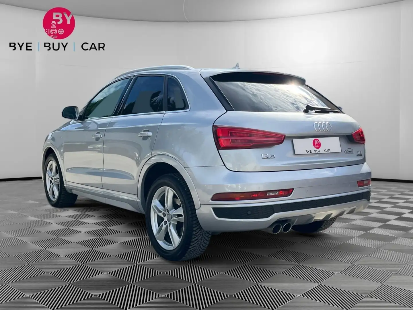 Audi Q3 S-LINE - Quattro 2.0 TDI - 150 - S-tronic - Garantie 12 mois Grijs - 2