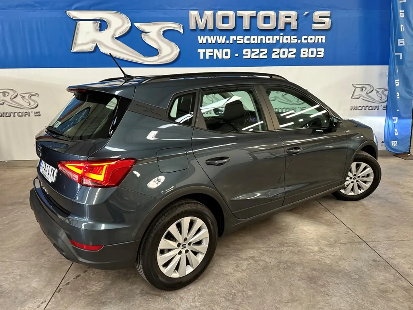 SEAT Arona 1.0 TSI S&S Style XM 110 Gris - 2