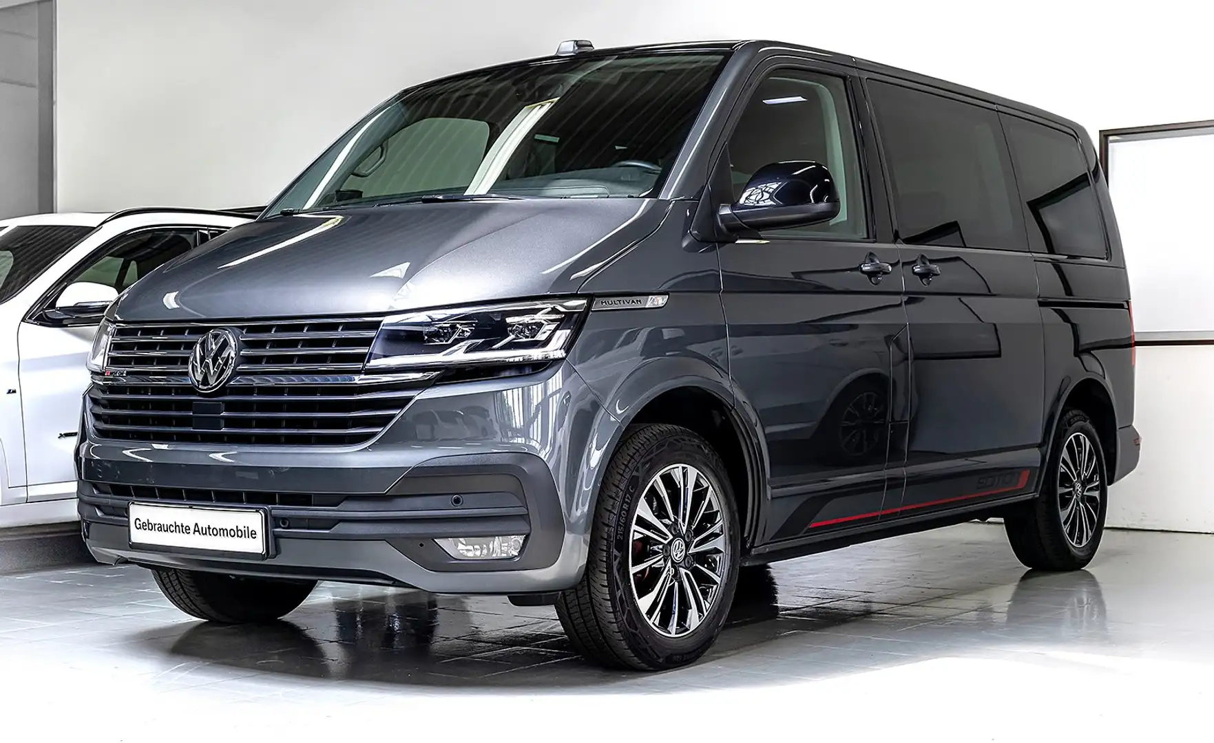 Volkswagen T6.1 Multivan EDITION 4MOTION AUT NAV ACC 7-S SHZ SH KAM AHK 17" Gris - 1