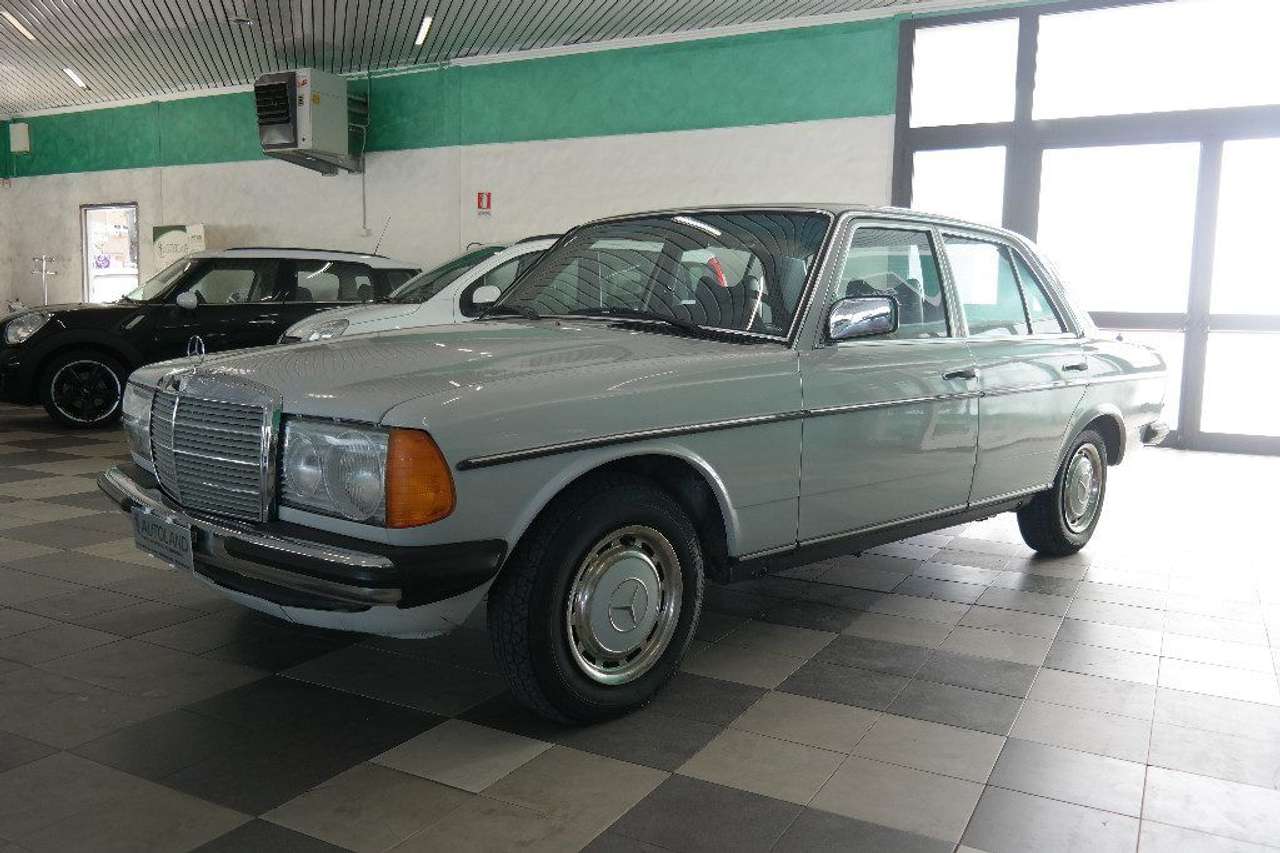 Mercedes-Benz 200 200*ISCRITTA ASI
