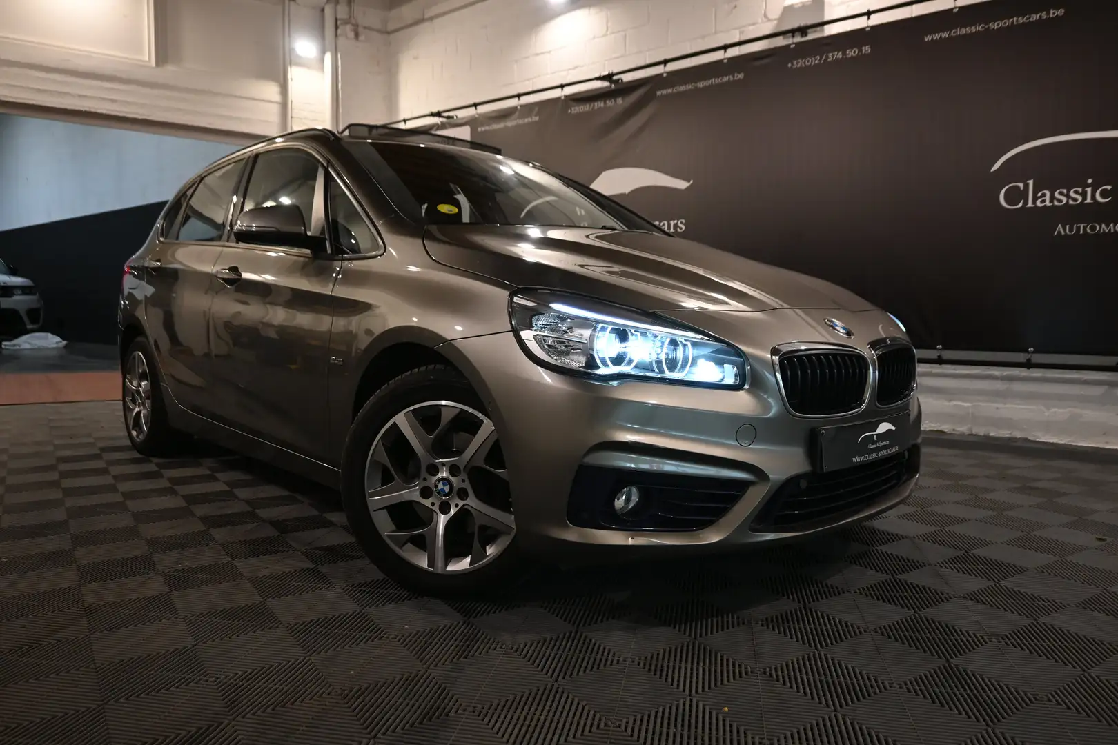 BMW 216 d PACK SPORT / LED / PANO / FULL !! Or - 2