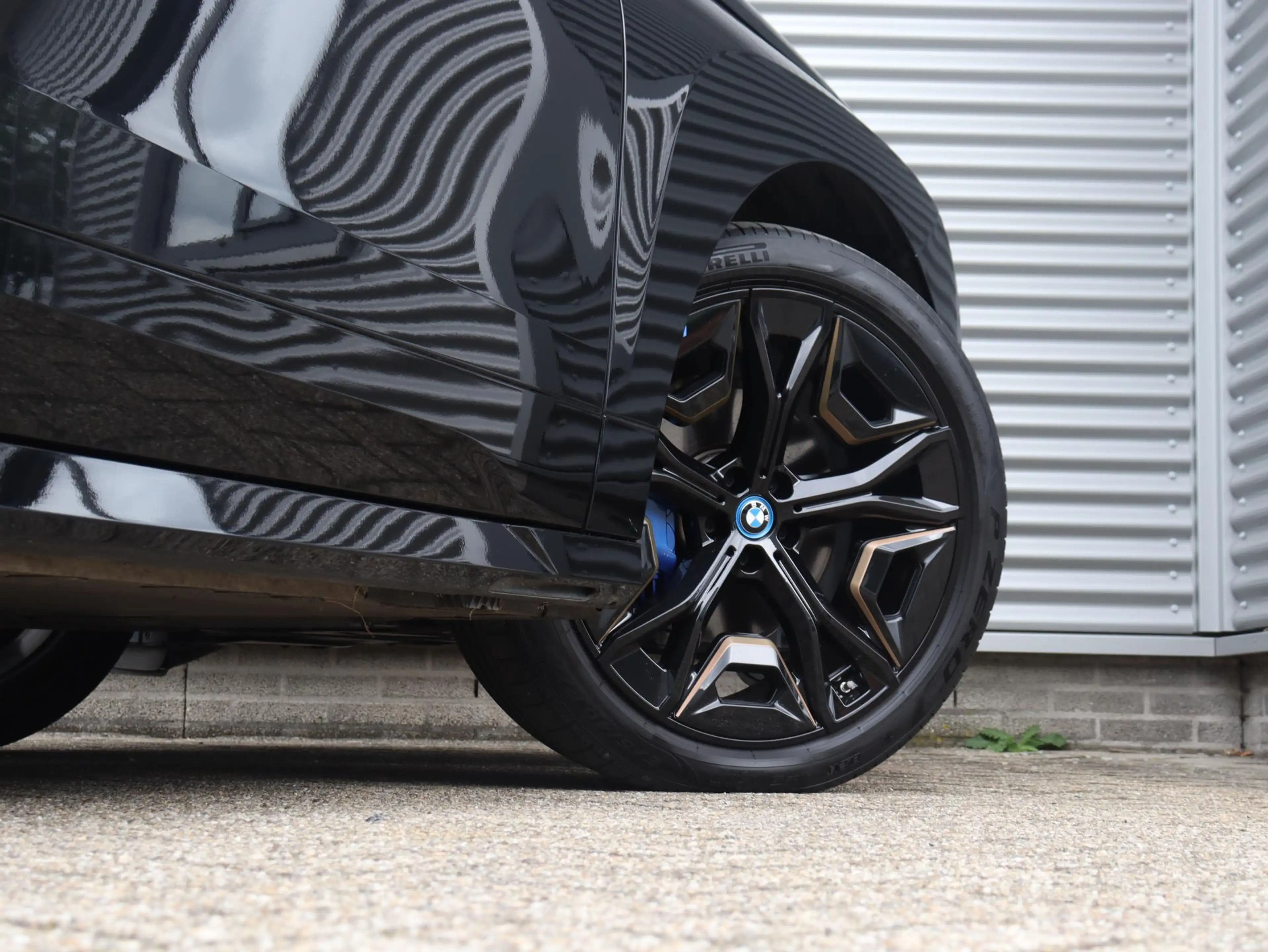 BMW iX xDrive40 | High Executive | Sportpakket | Panodak — photo 7