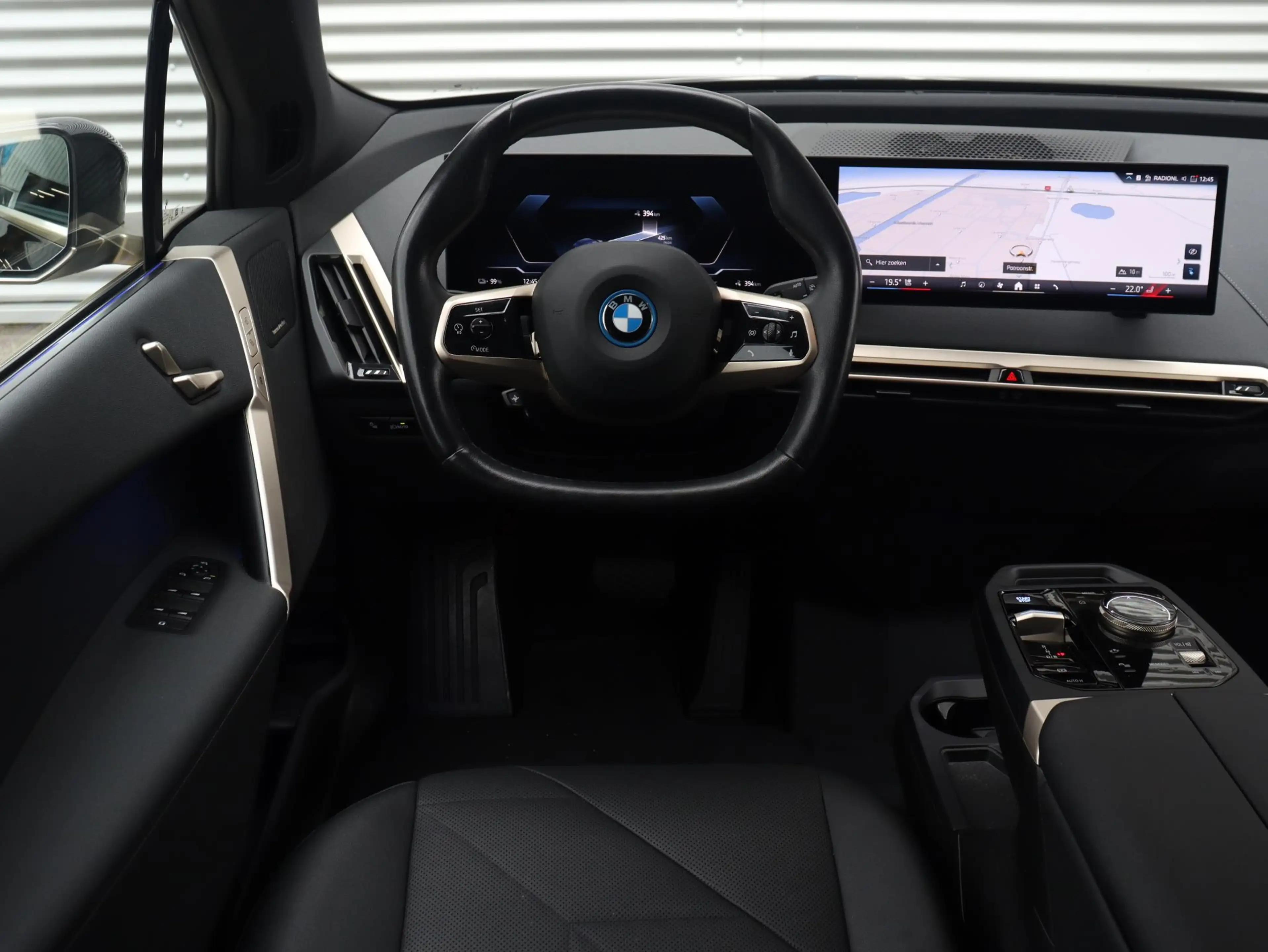BMW iX xDrive40 | High Executive | Sportpakket | Panodak — photo 10