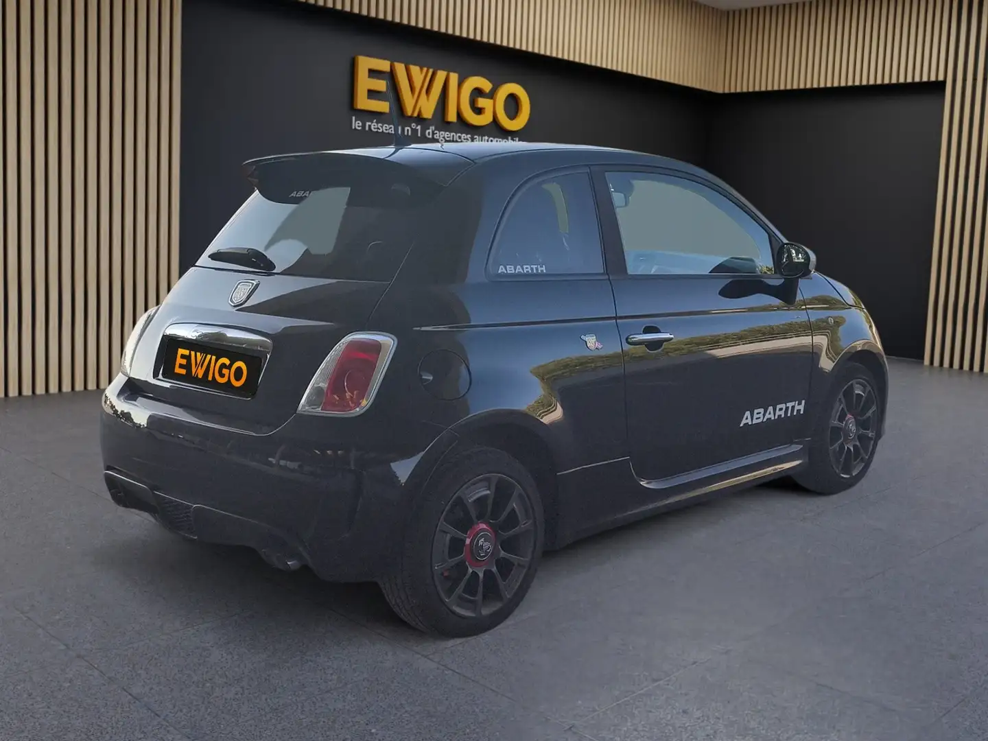 Abarth 500 II 1.4 TURBO T-JET 135 - 2