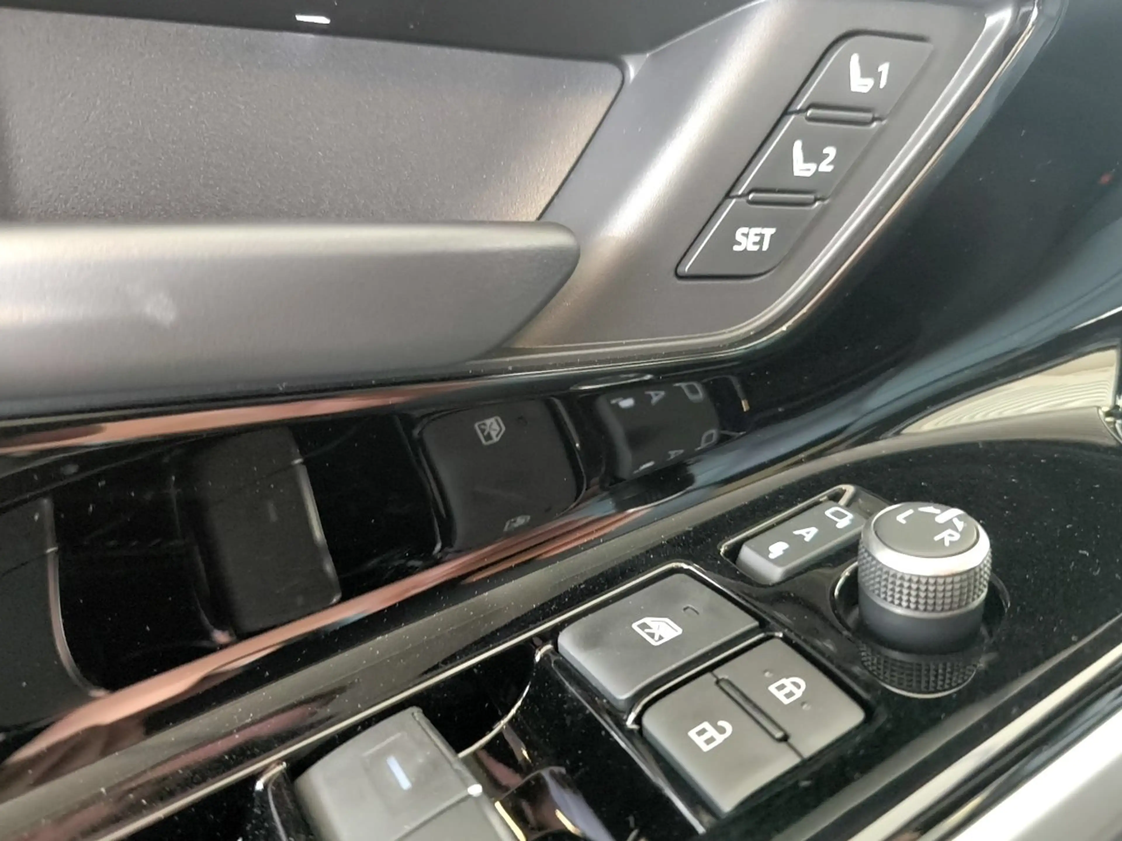 Subaru Solterra BEV E-xperience+ — photo 13