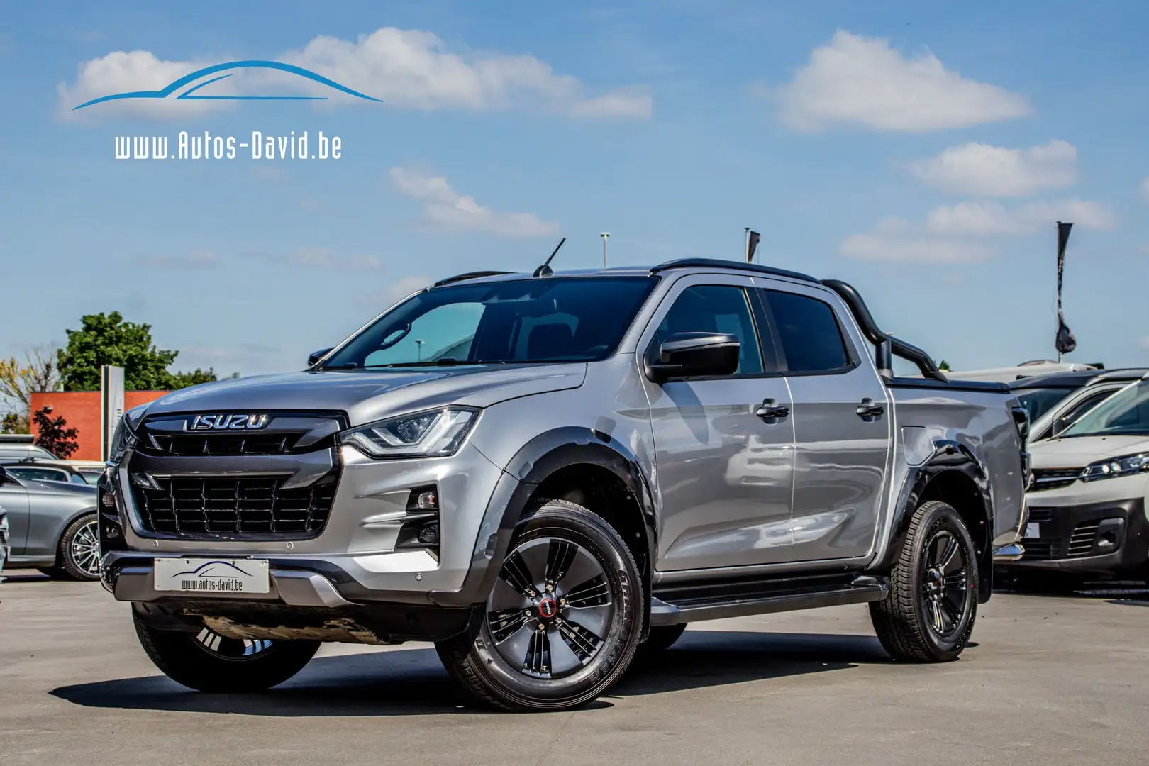 Isuzu D-Max 1.9 Turbo D 4WD V-Cross Aut. / APPLE CARPLAY Grey - 1