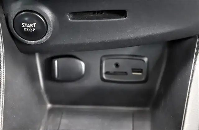 Renault Clio view 13