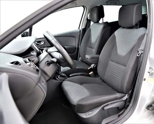 Renault Clio view 10