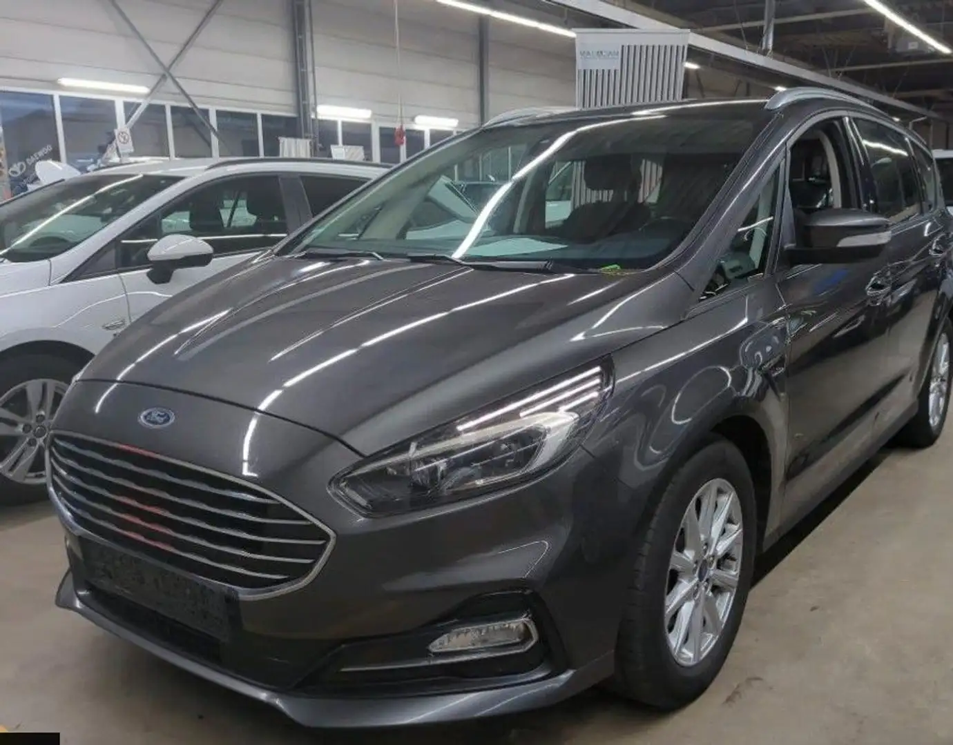 Ford S-Max Aut./Kamera/LED/7 SITZE/11600Netto Gris - 1