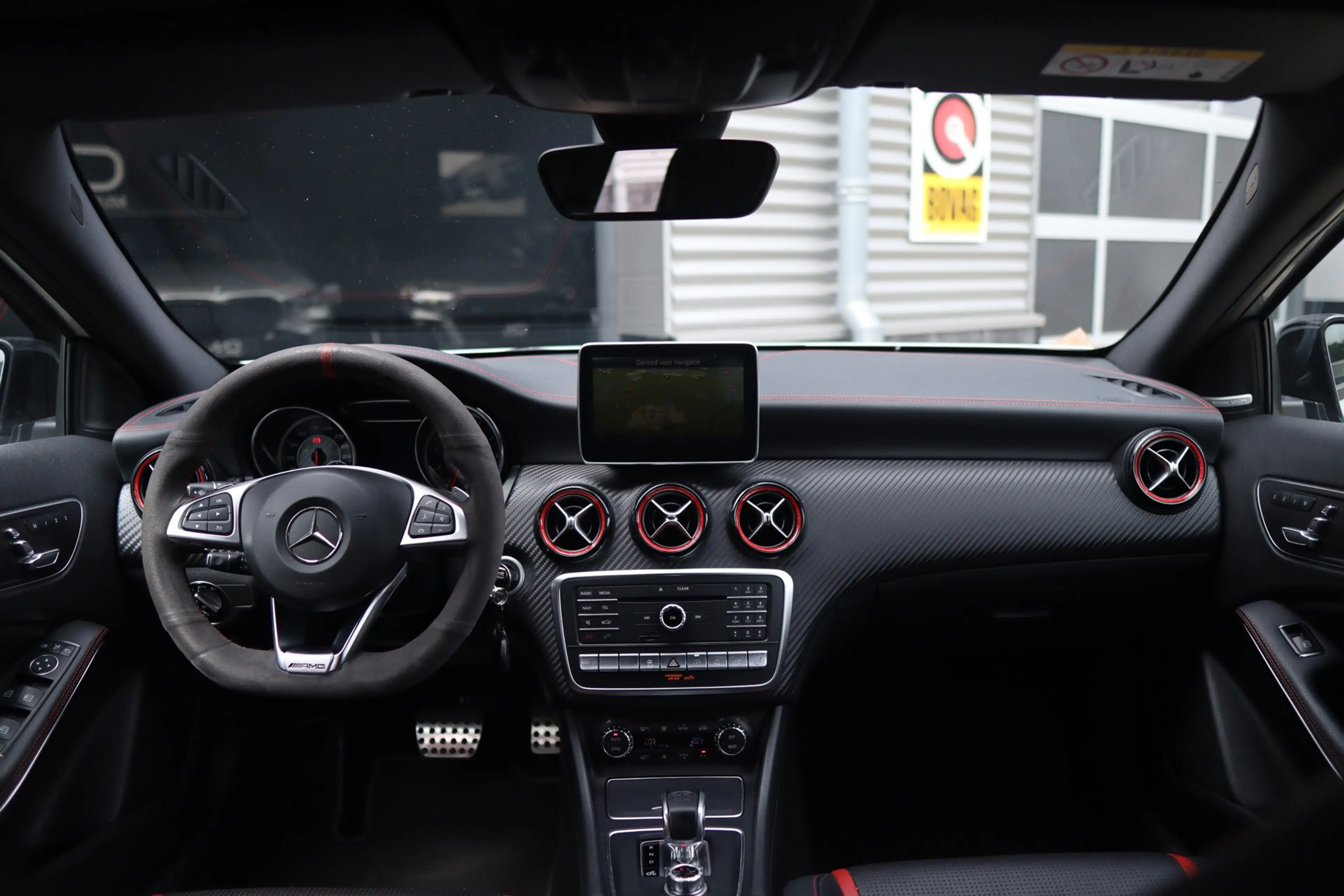 Mercedes-Benz A 45 AMG 4MATIC 381 pk| Aero pakket| Performance stoelen| F — photo 4