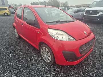 1.0i Access//DEGATS CARROSSERIE/MARCHAND OU EXPORT