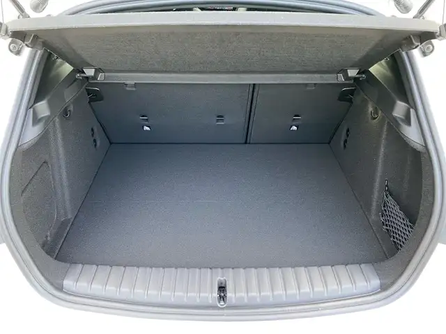 BMW 1 Series view 12