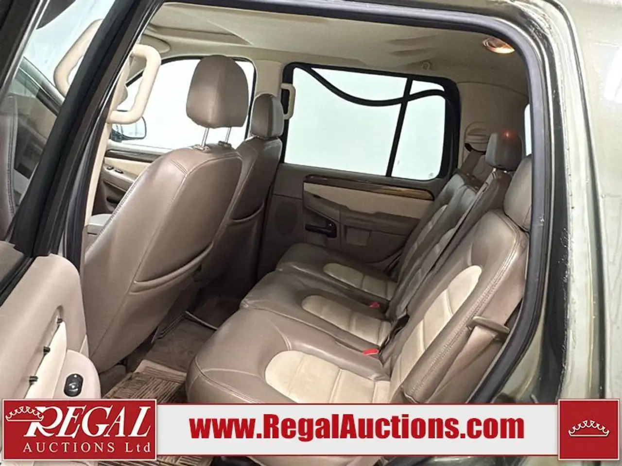 Ford Explorer photo Ford Explorer