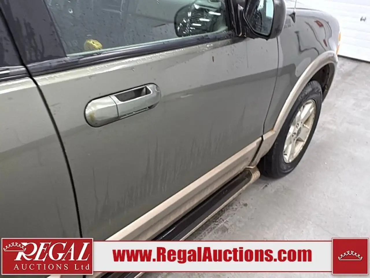 Ford Explorer photo Ford Explorer