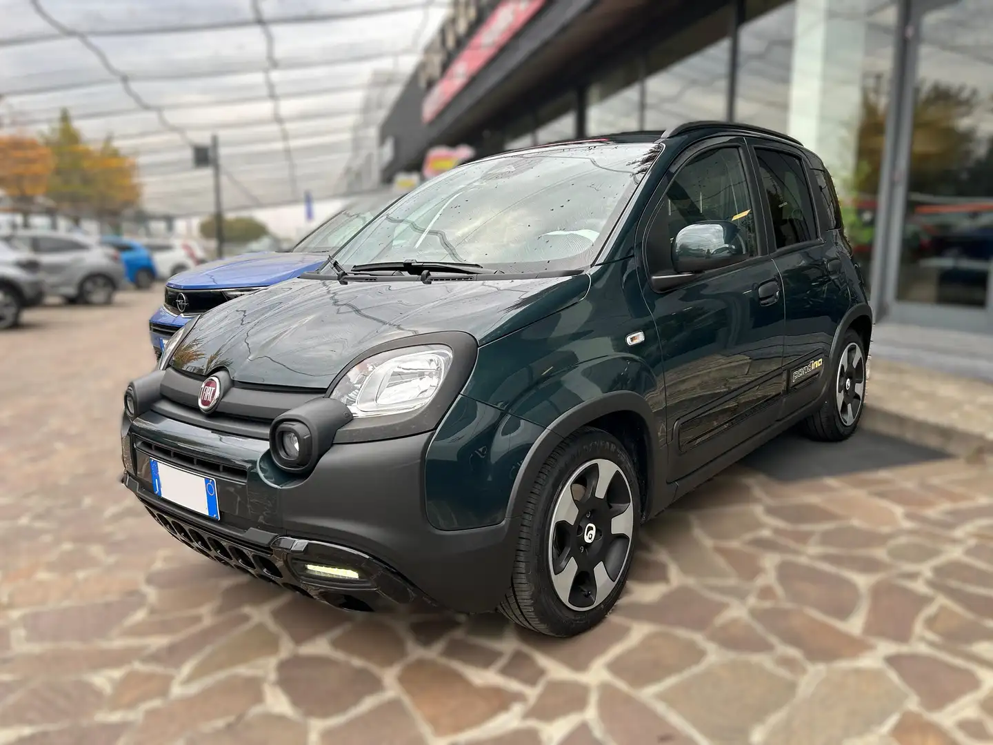 Fiat Panda Pandina Cross 1.0 firefly hybrid 70CV Grün - 1