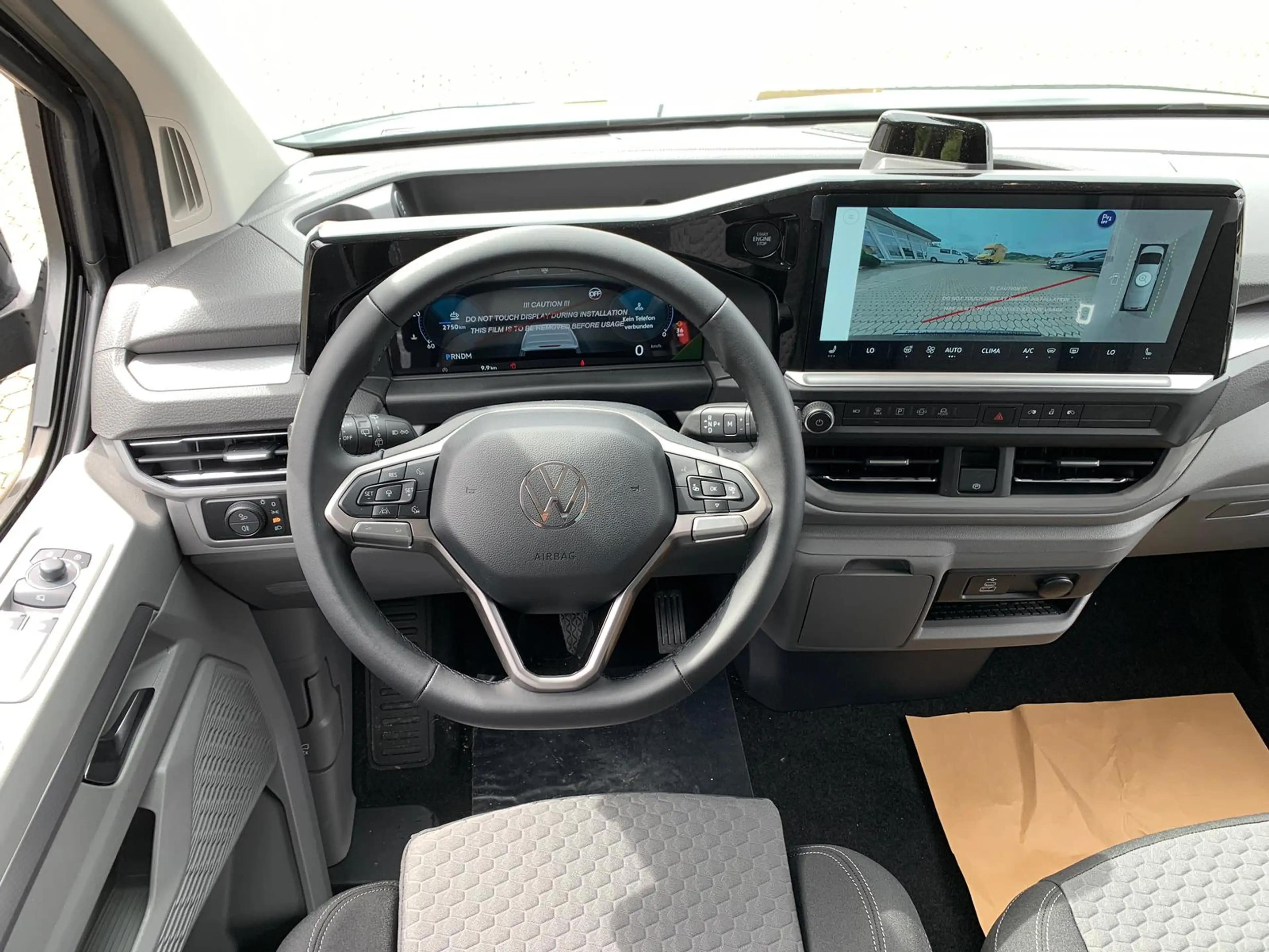 Volkswagen T7 Caravelle 4Motion Style lang LR IQ-Matrix Cam — photo 2