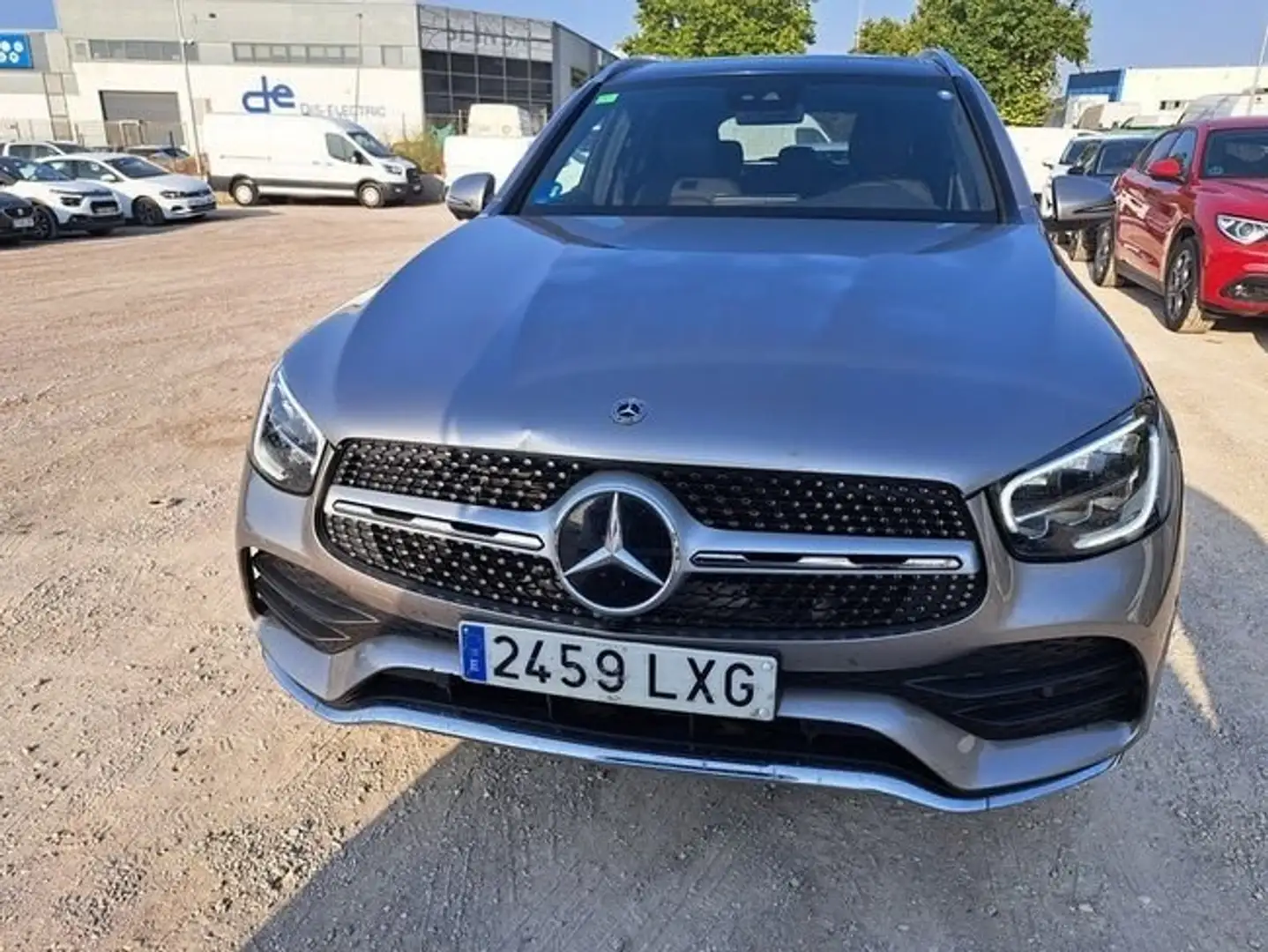 Mercedes-Benz GLC 300 e 4MATIC Plateado - 2