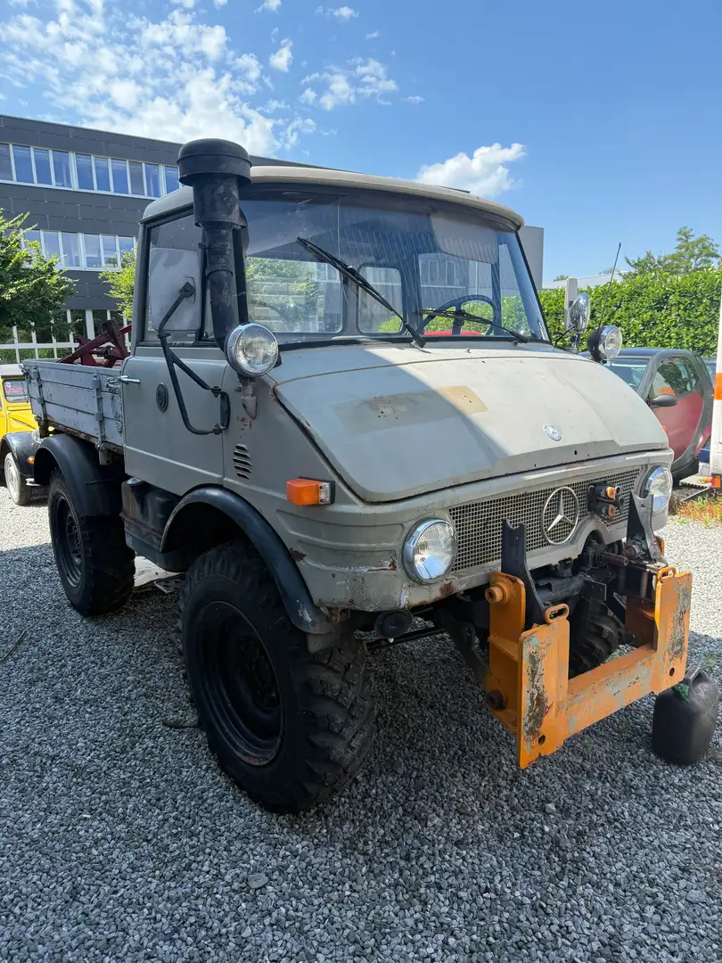 Daimler Unimog (421) siva - 1