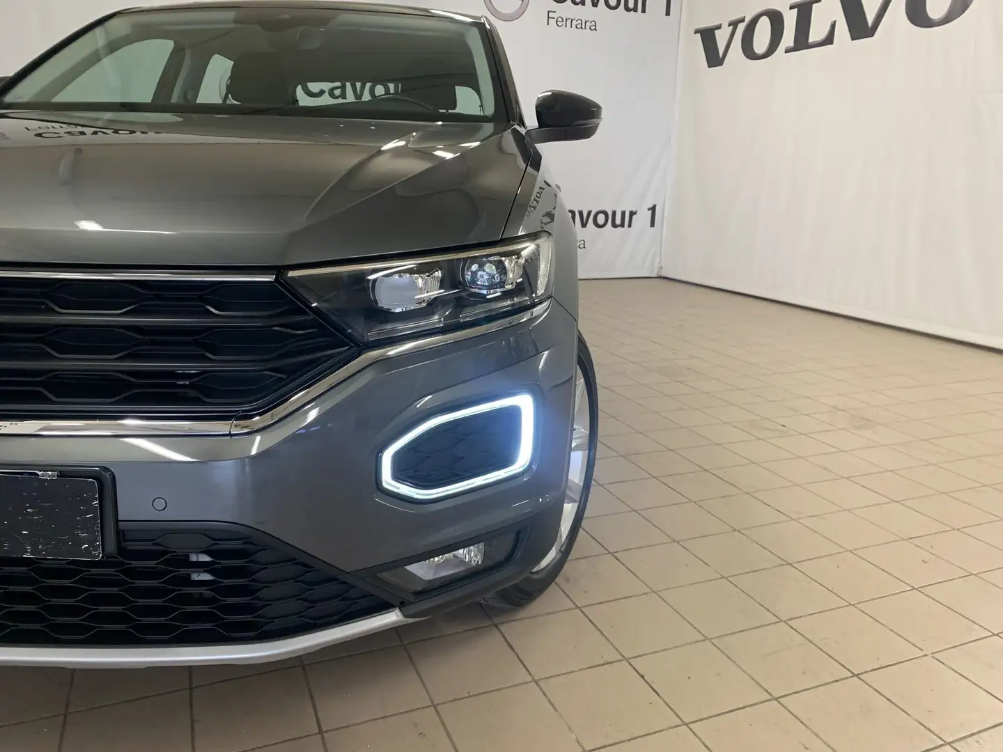 Volkswagen T-Roc T-Roc 1.5 TSI ACT Advanced BlueMotion Technology Grijs - 2