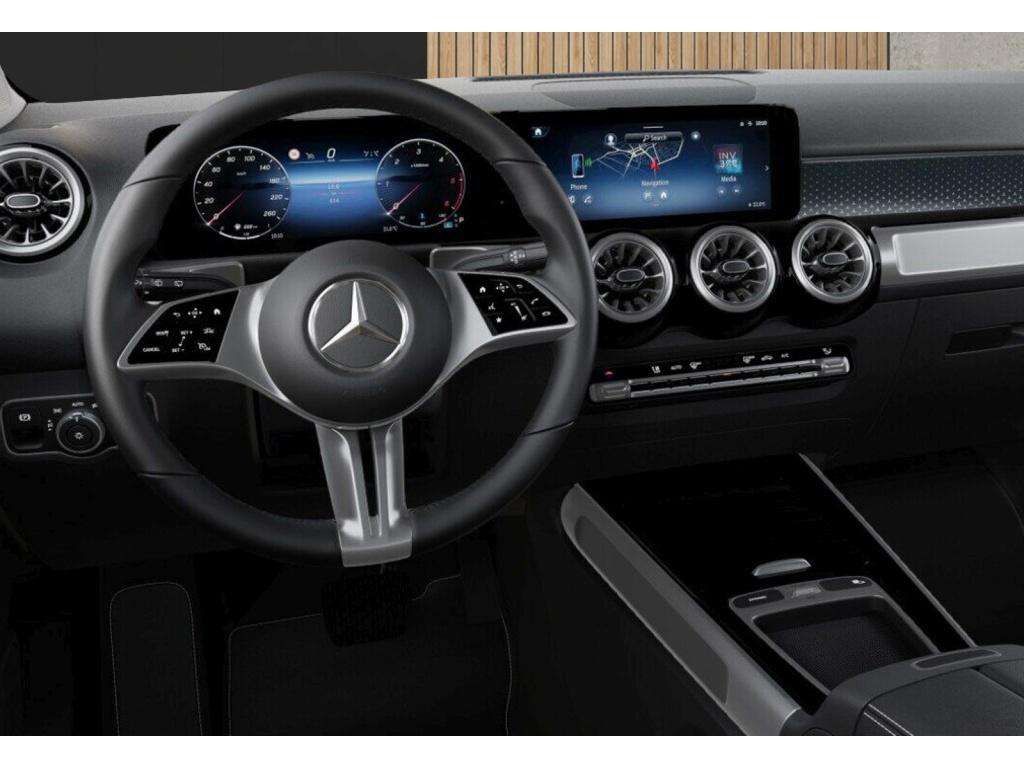 Mercedes-Benz GLB 200