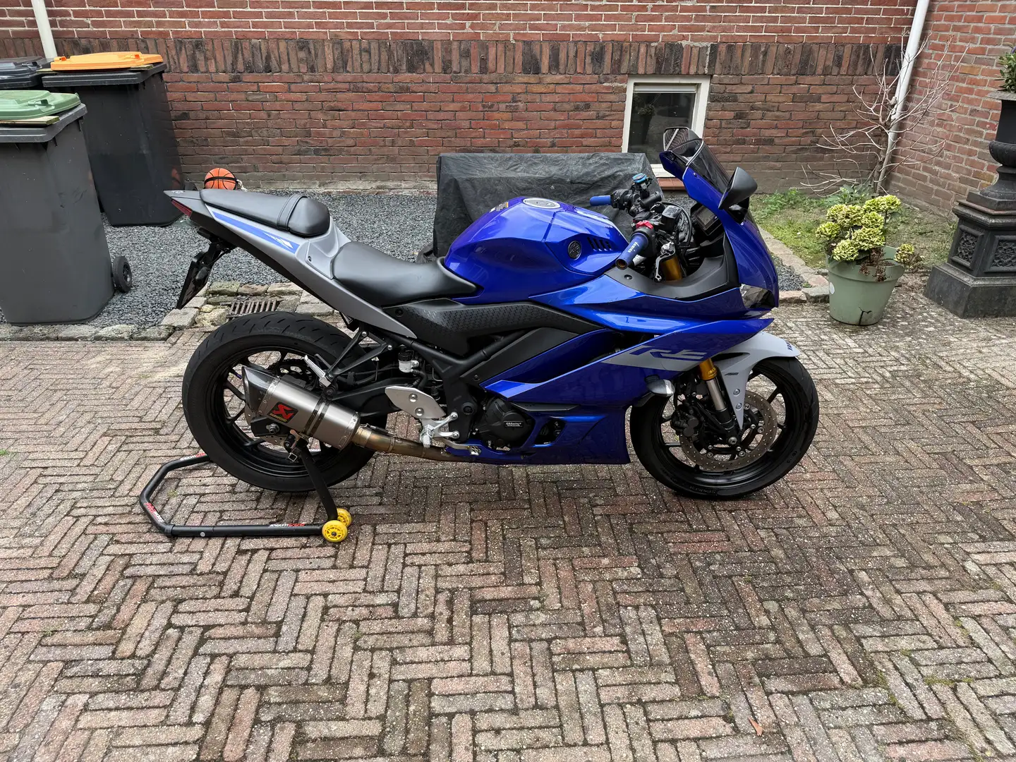 Yamaha YZF-R3 Blauw - 2
