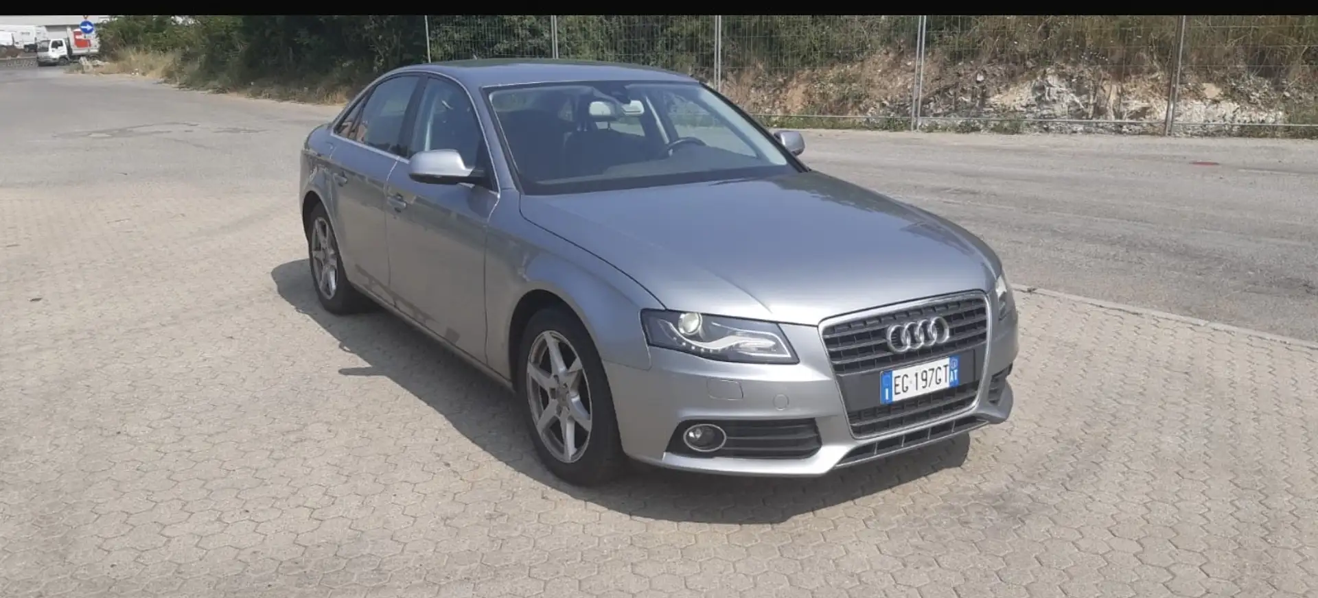 Audi A4 A4 2.0 tdi 143 CV S STRONIC - 2