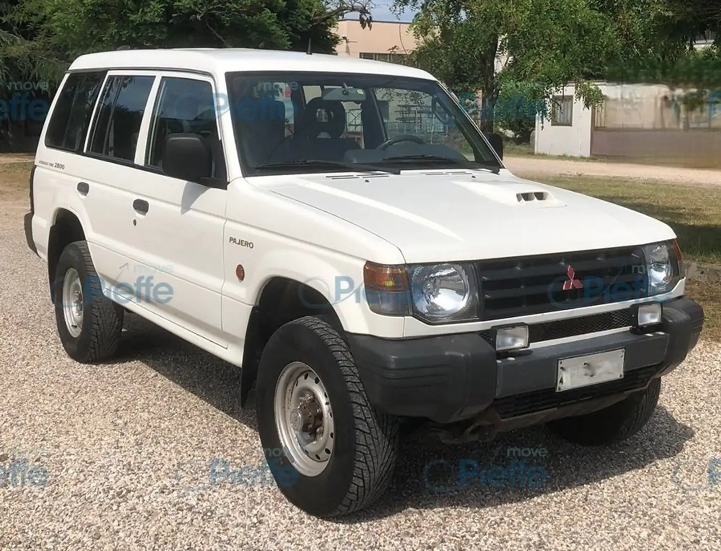 Mitsubishi Pajero Pajero Wagon 2.8 tdi GLX Air Bianco - 1