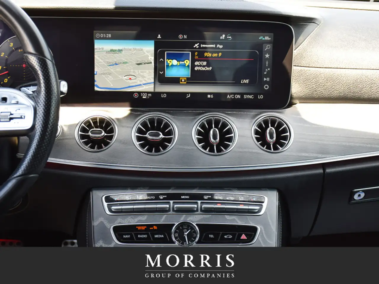 Mercedes-Benz CLS photo Mercedes-Benz CLS