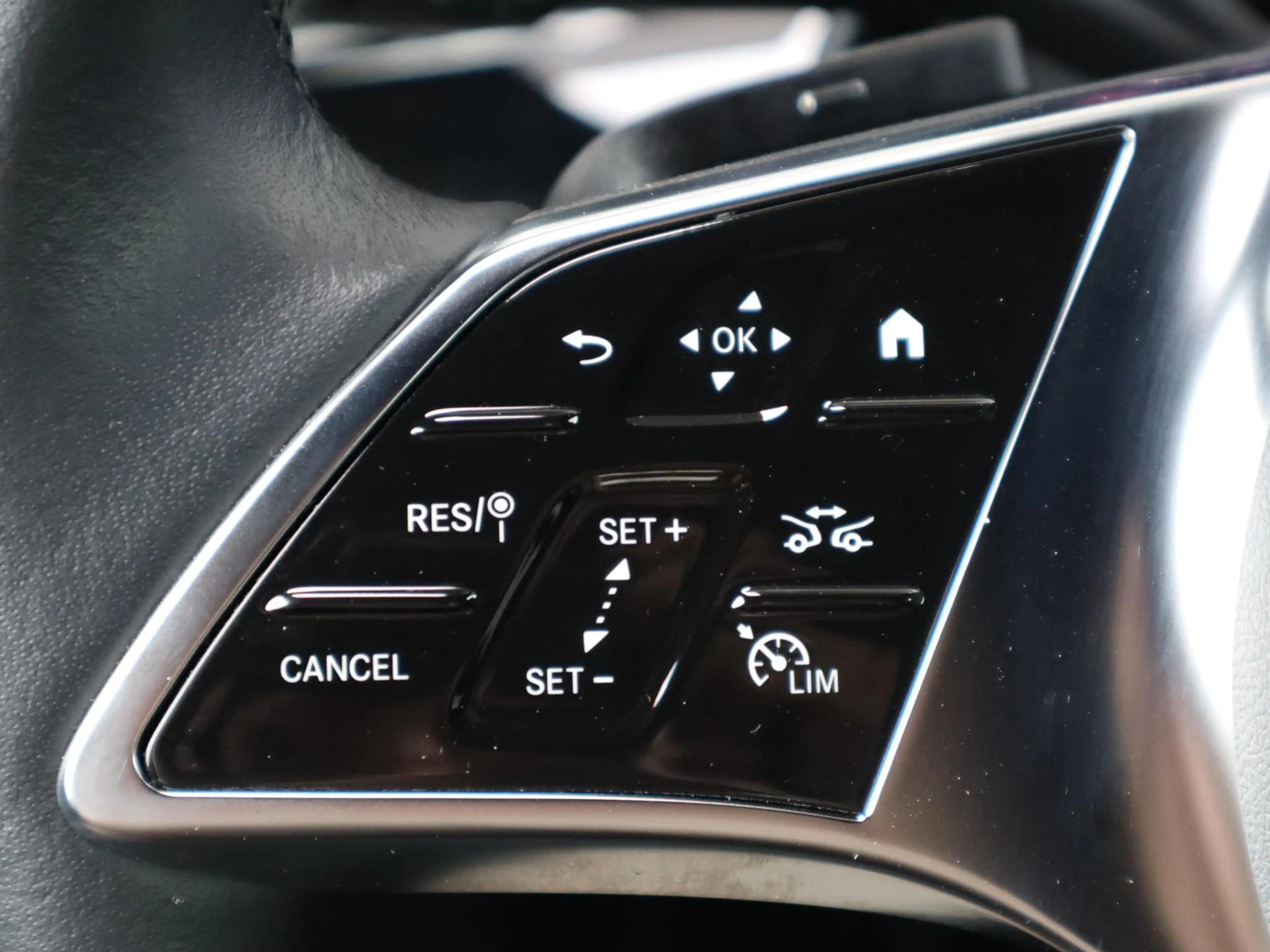 Mercedes-Benz CLA 250 e Star Edition Luxury Line l Keyless l Stoelverwar — photo 15