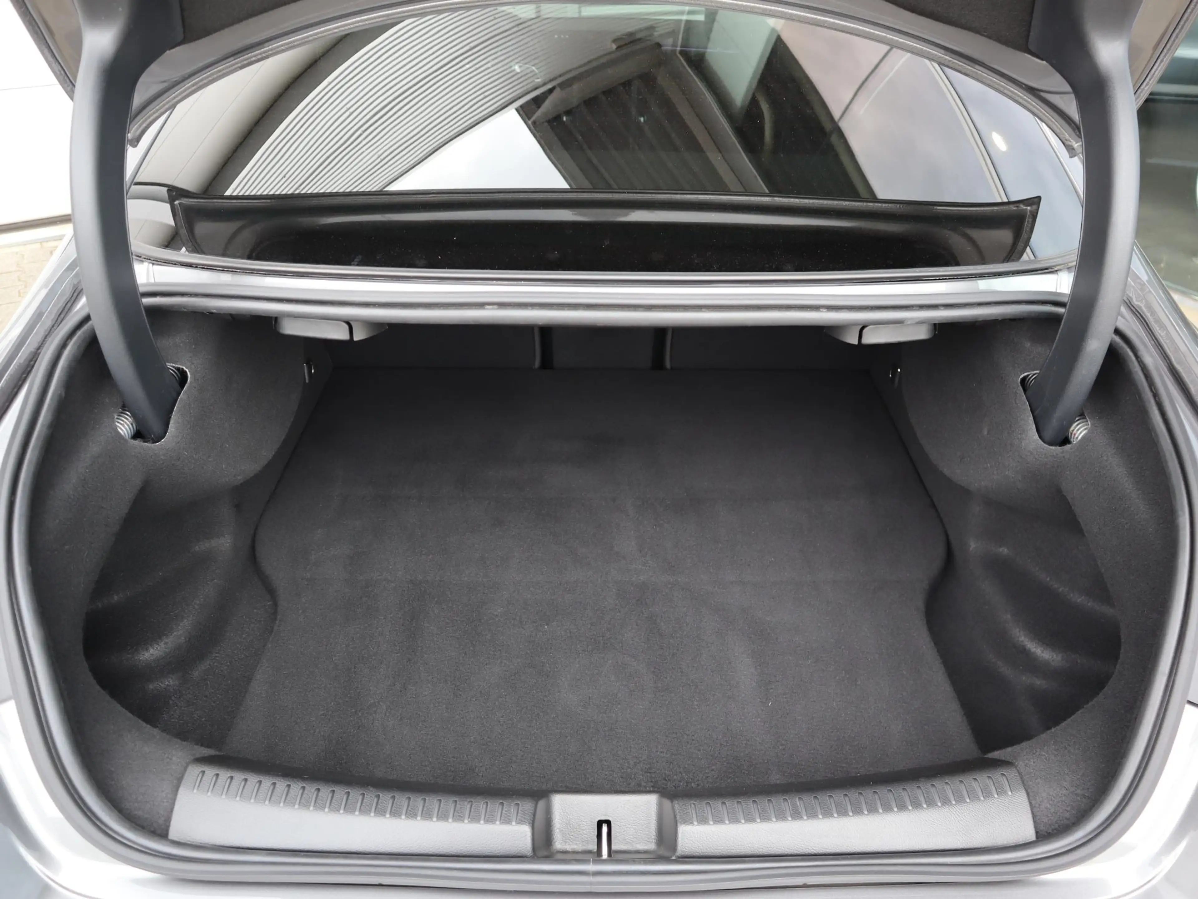 Mercedes-Benz CLA 250 e Star Edition Luxury Line l Keyless l Stoelverwar — photo 7