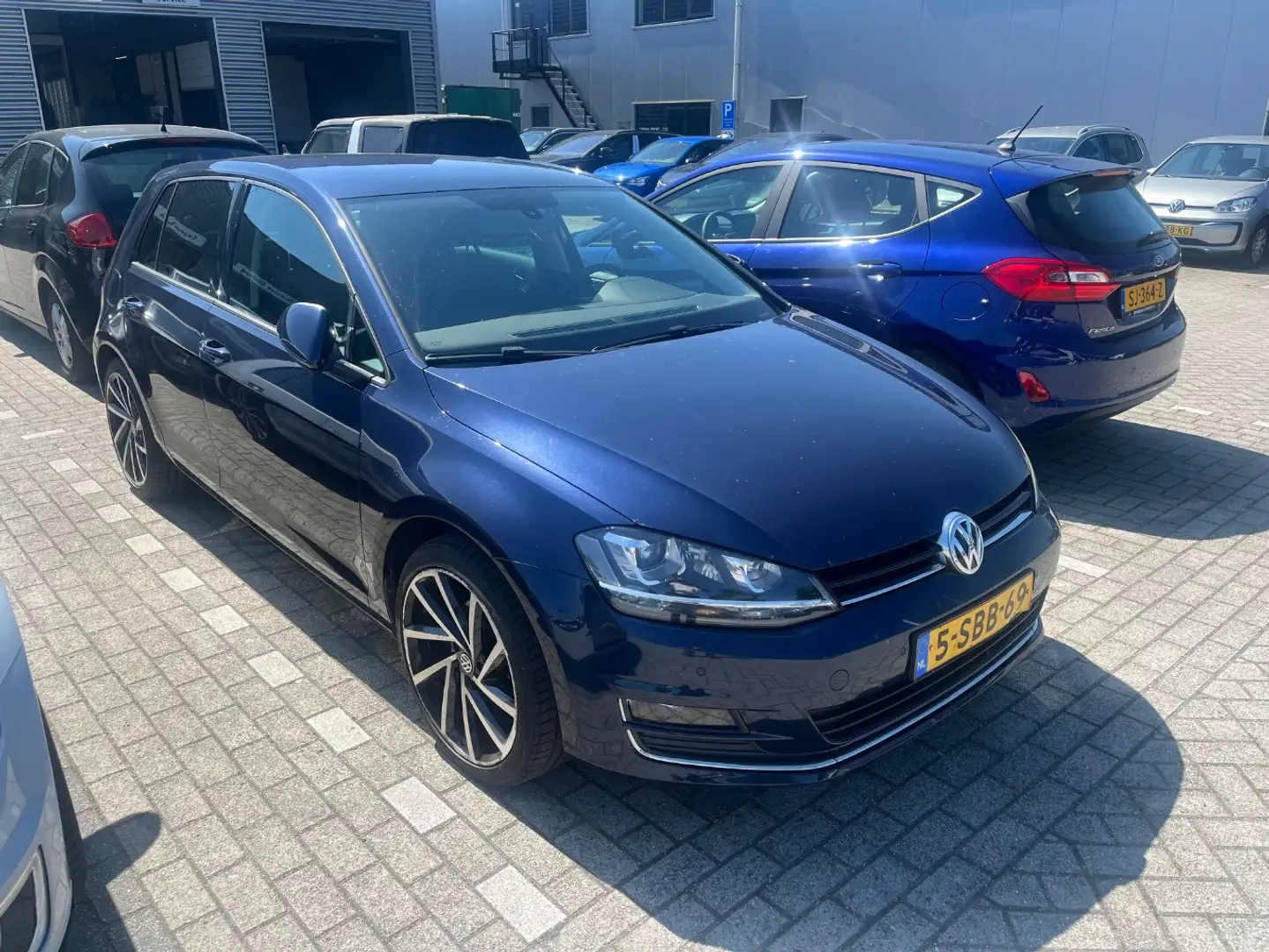 Volkswagen Golf 1.4 TSI 125 pk Highline DSG automaat | Airco (auto Blauw - 2