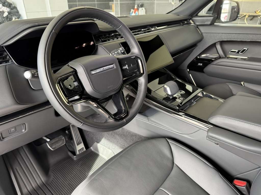 2025 Land Rover Range Rover Sport P400 SE Dynamic 5040 KM thumb 9