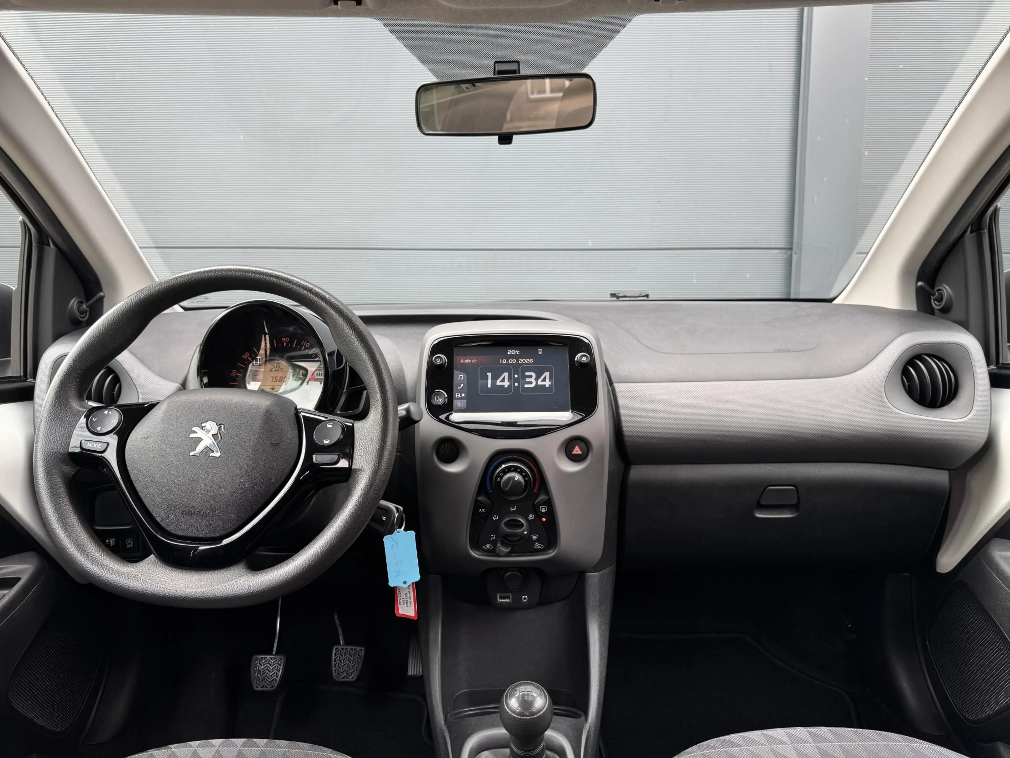 Peugeot 108 1.0 e-VTi Active / 100% Onderhoud / 1e Eigenaar — photo 2