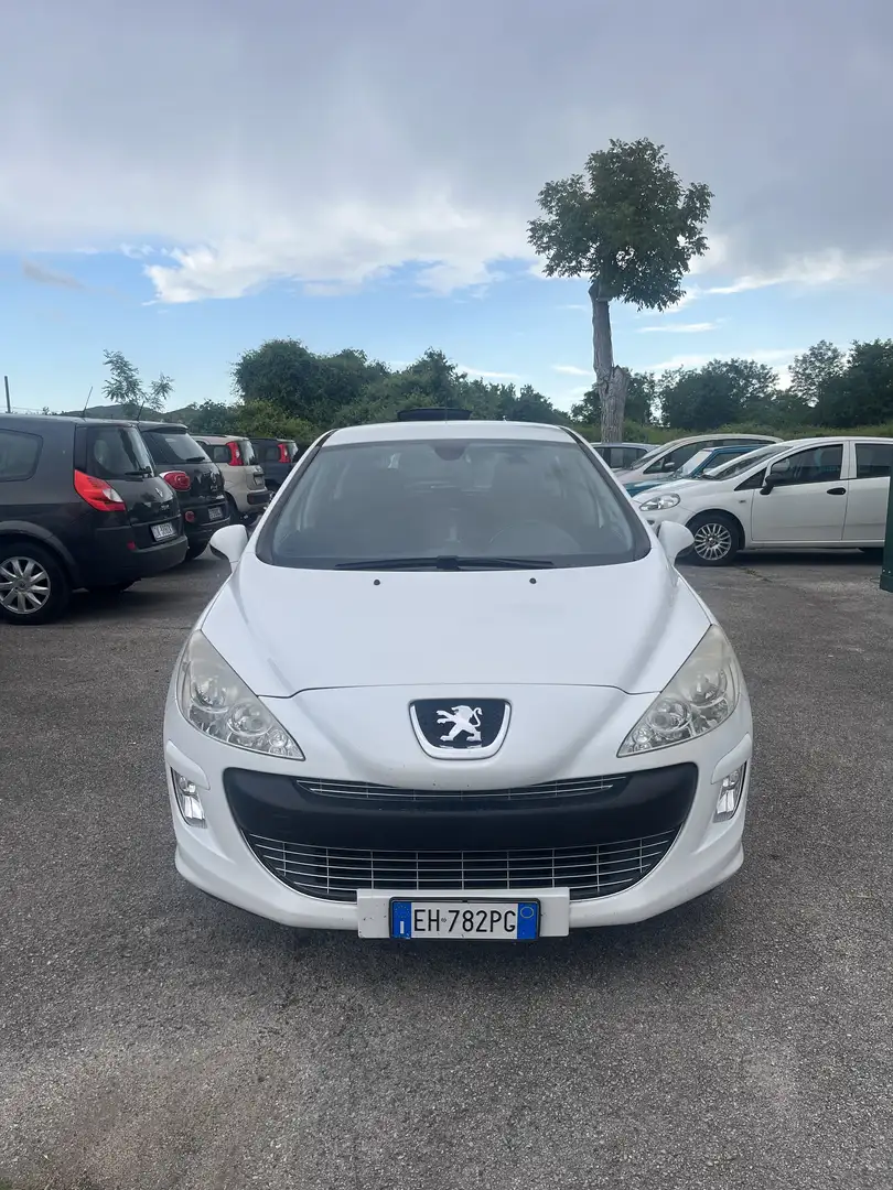 Peugeot 308 5p 1.6 e-hdi 8v Active s&s 112cv Bianco - 1