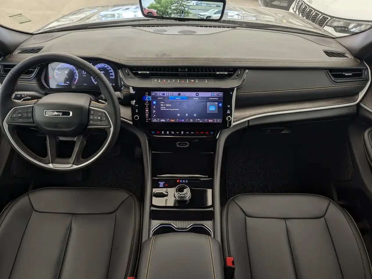 Jeep Grand Cherokee снимка Jeep Grand Cherokee
