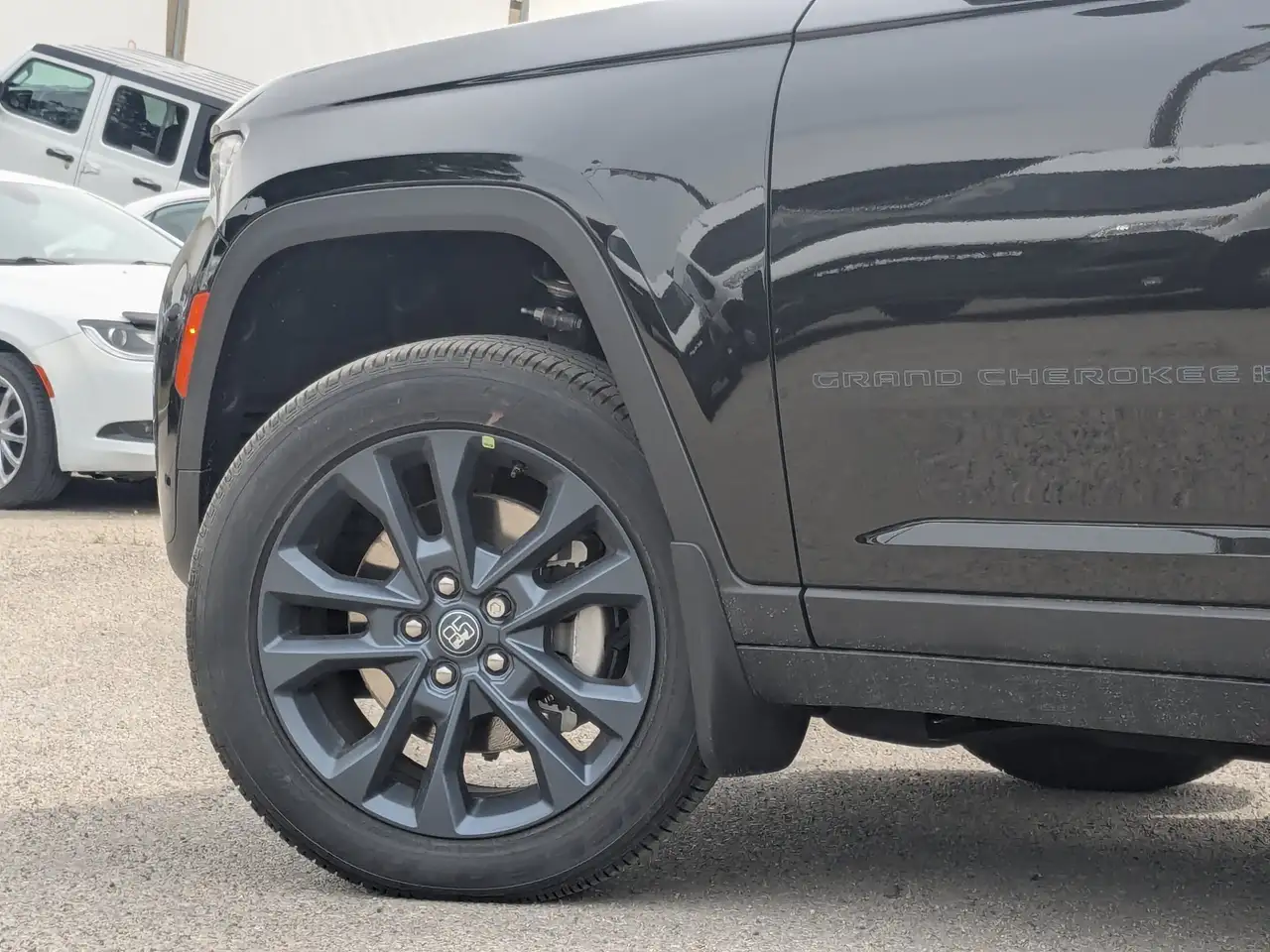 Jeep Grand Cherokee снимка Jeep Grand Cherokee