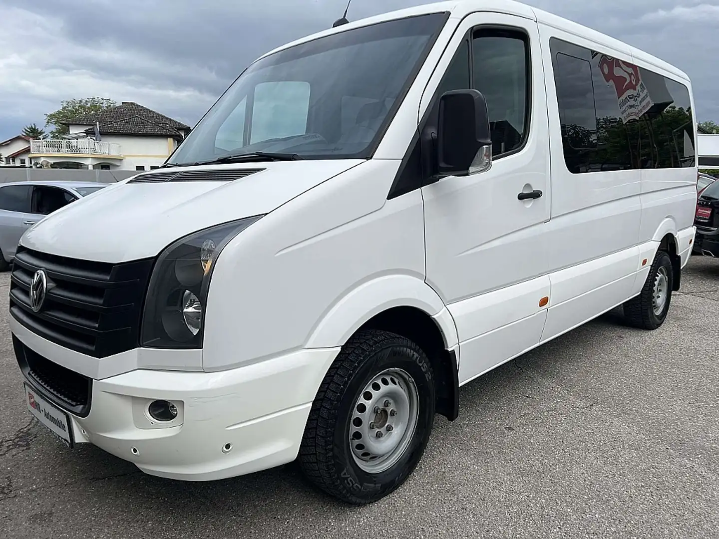 Volkswagen Crafter 35 HR Kombi MR 2,0 BMT TDI Weiß - 2