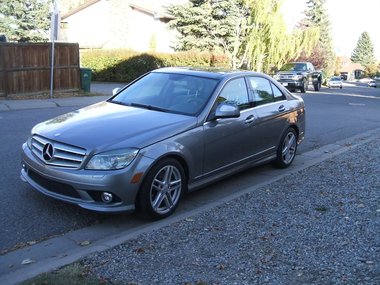 Mercedes-Benz C-Class снимка Mercedes-Benz C-Class