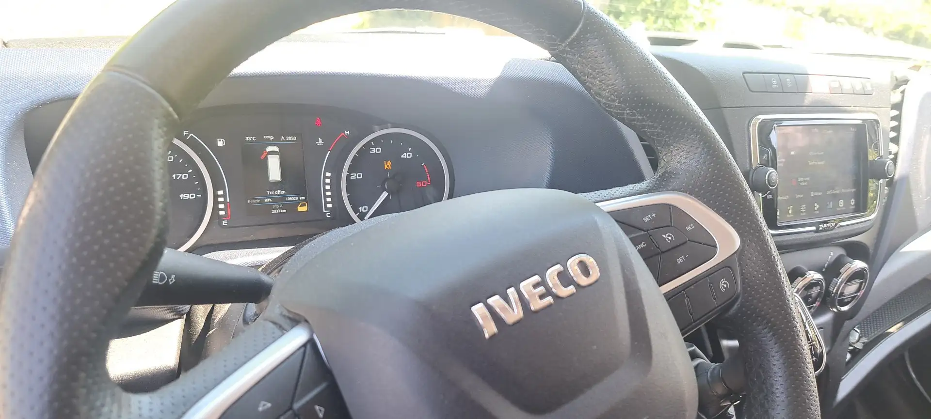 Iveco Daily 35 S 14 AC 3000L HD 2,3 HPT Aut. - 2