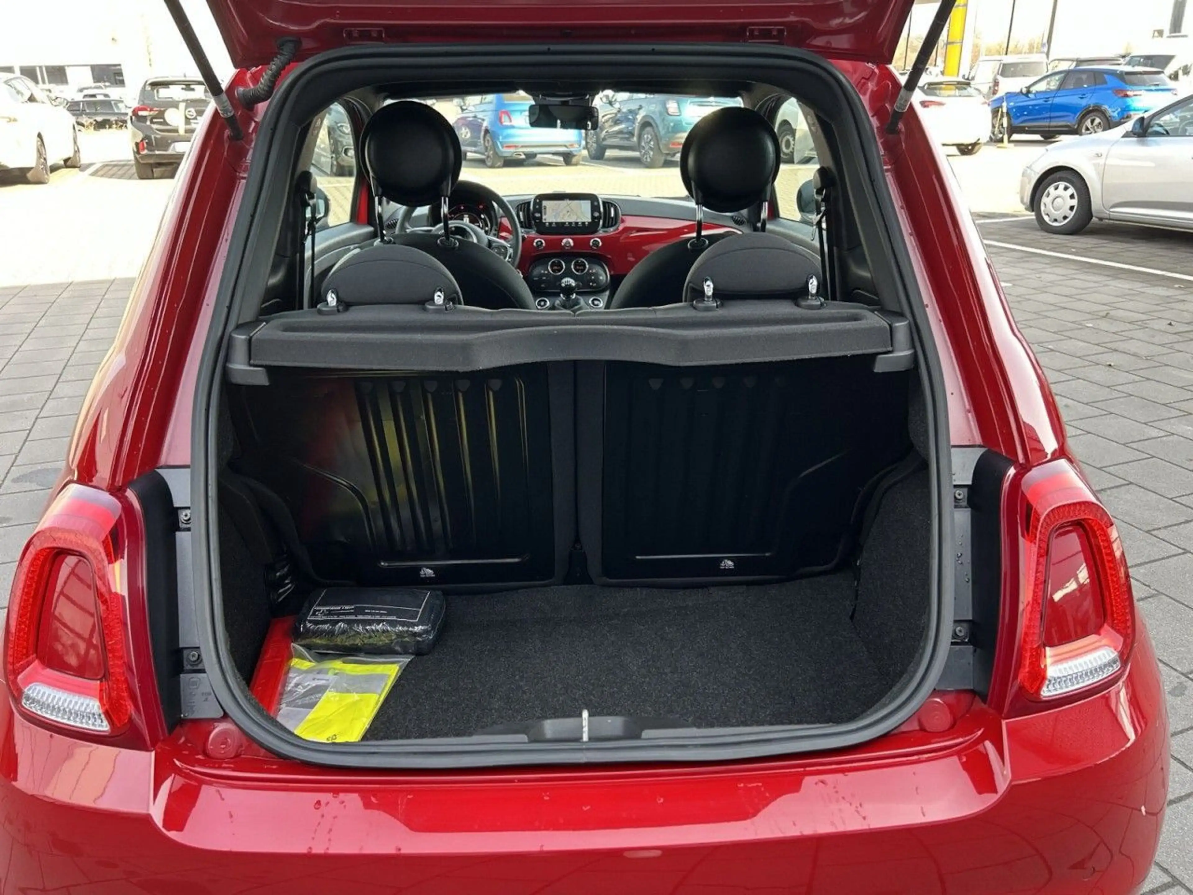 Fiat 500 Hybrid Dolcevita*Navi/ Glasdach / Sensoren* — photo 7