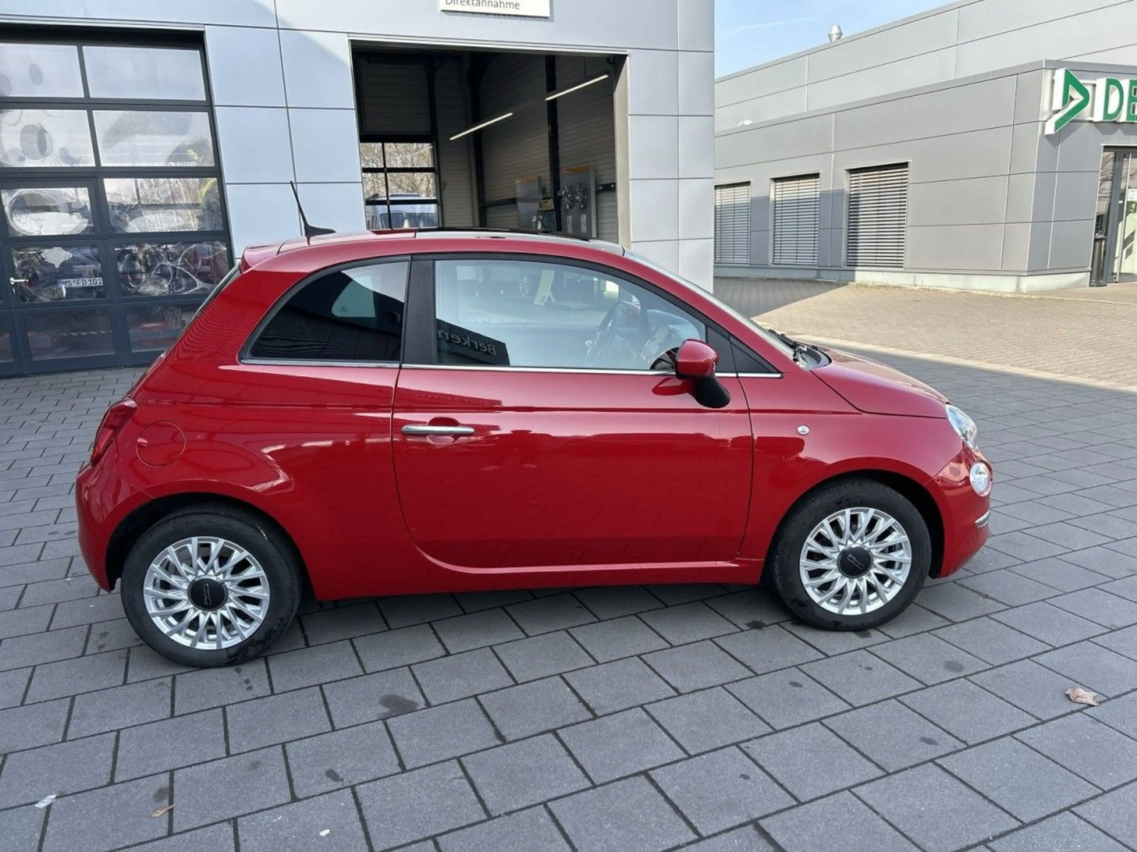 Fiat 500 Hybrid Dolcevita*Navi/ Glasdach / Sensoren* — photo 9