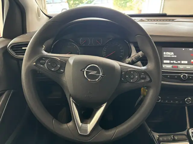 Opel Crossland view 9