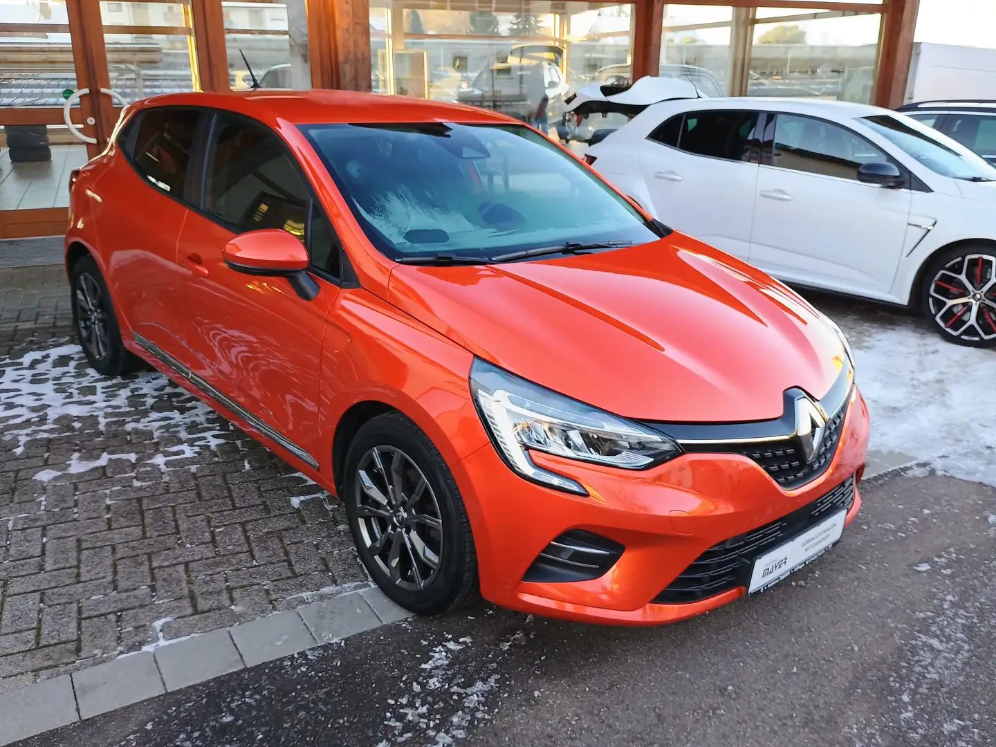 Renault Clio Experience TCe 100 - 1