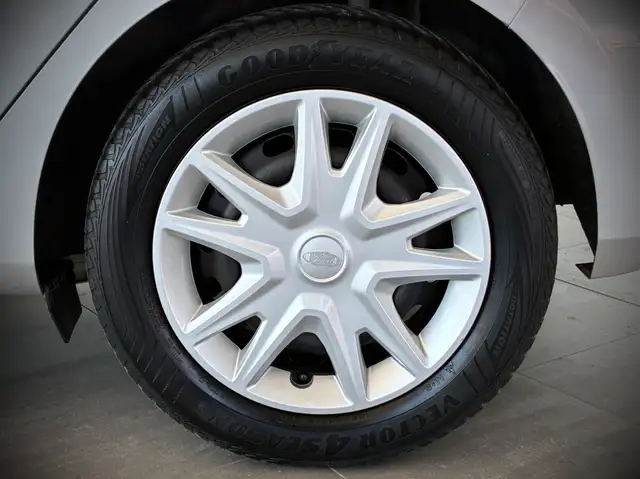 Ford Fiesta view 8