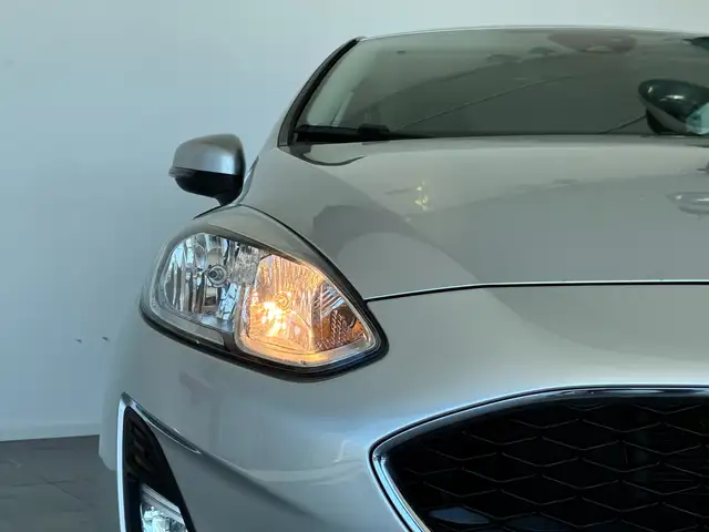 Ford Fiesta view 5
